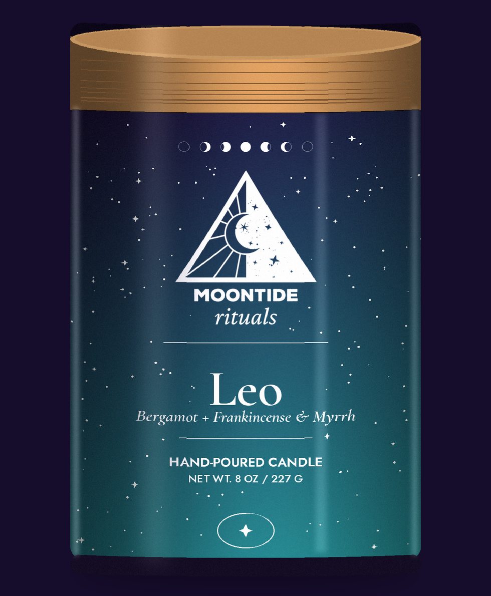 Leo ritual candle